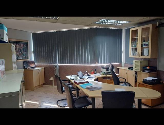 BUSINESS PROPERTY TO RENT IN HENNOPSPARK